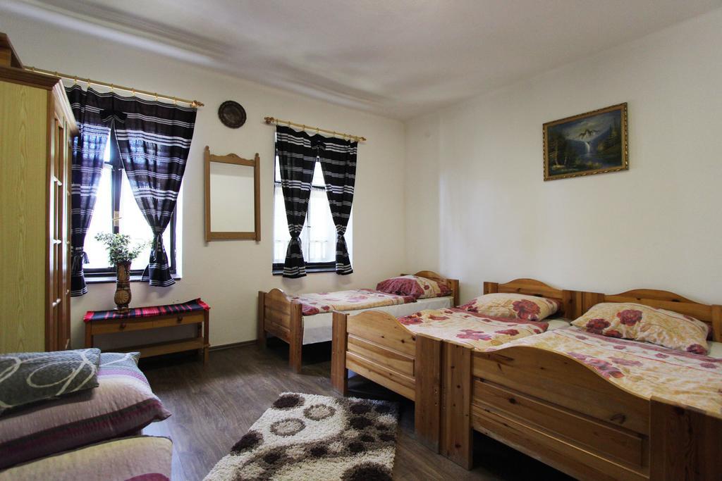 Toldi Vendeghaz Hotel Felsotold Luaran gambar